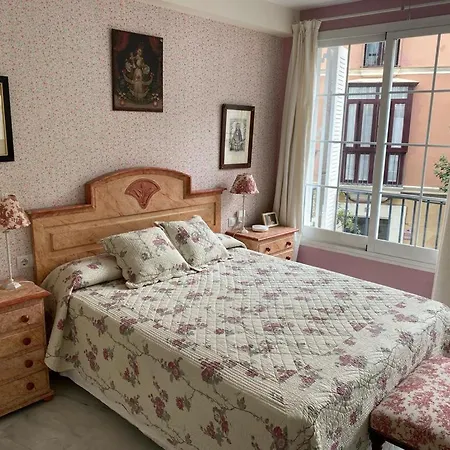 Apartment Downtown Cozy For Four Seville